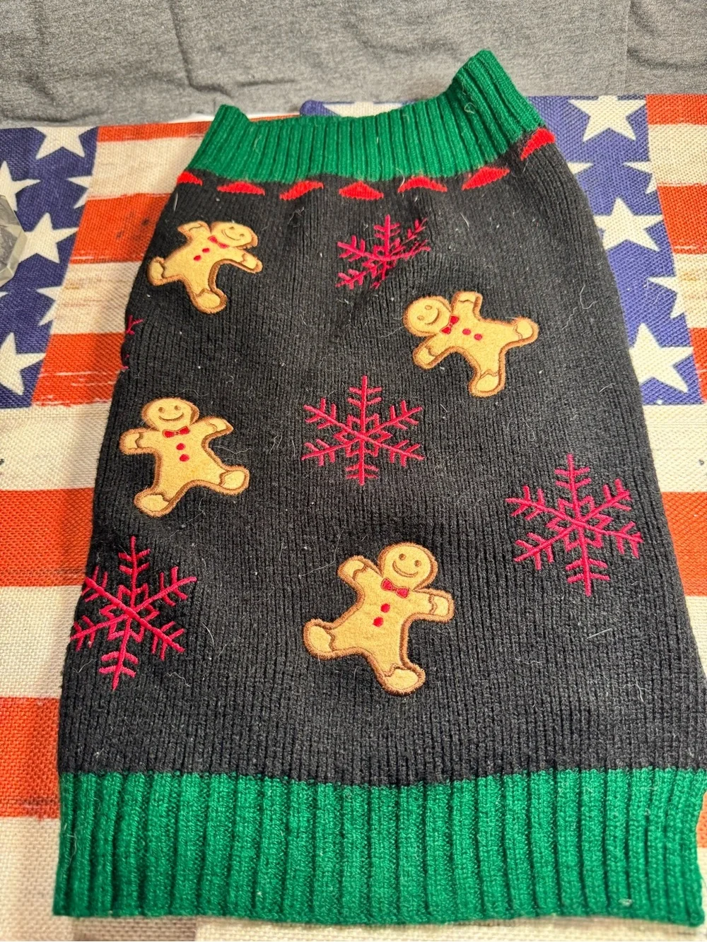 Dog Holiday Sweater - Green & Black Gingerbread Design